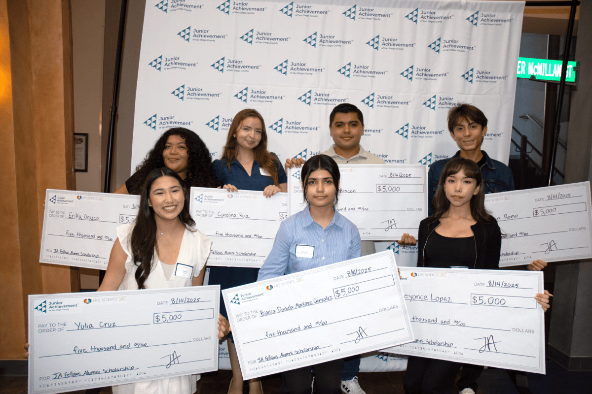 Group photo of scholarship recipients